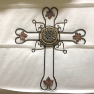 Metal cross wall hanging